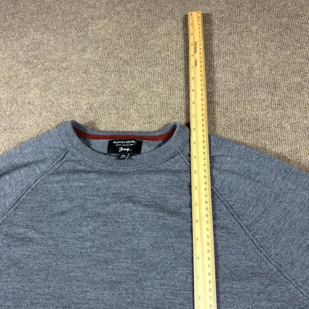 Banana Republic small holes